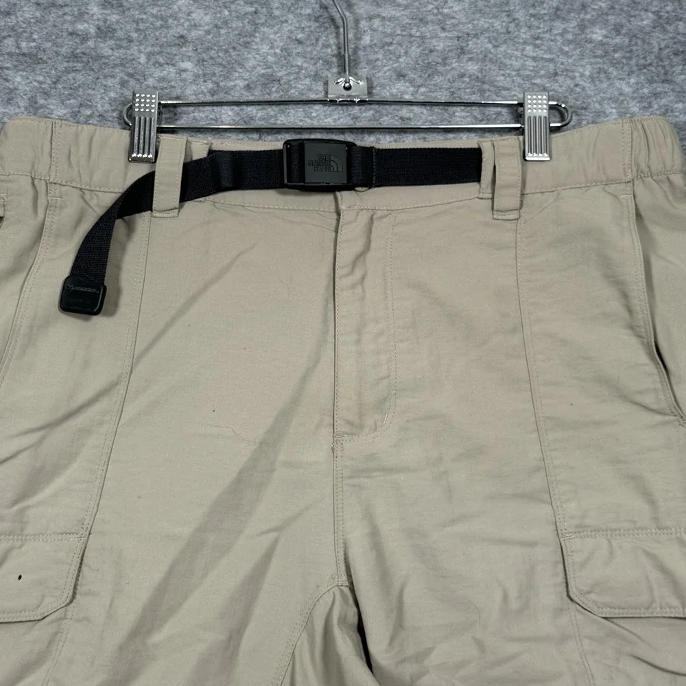 The North Face Hiking Cargo Shorts Men 34 (L) Belted Nylon Beige Solid